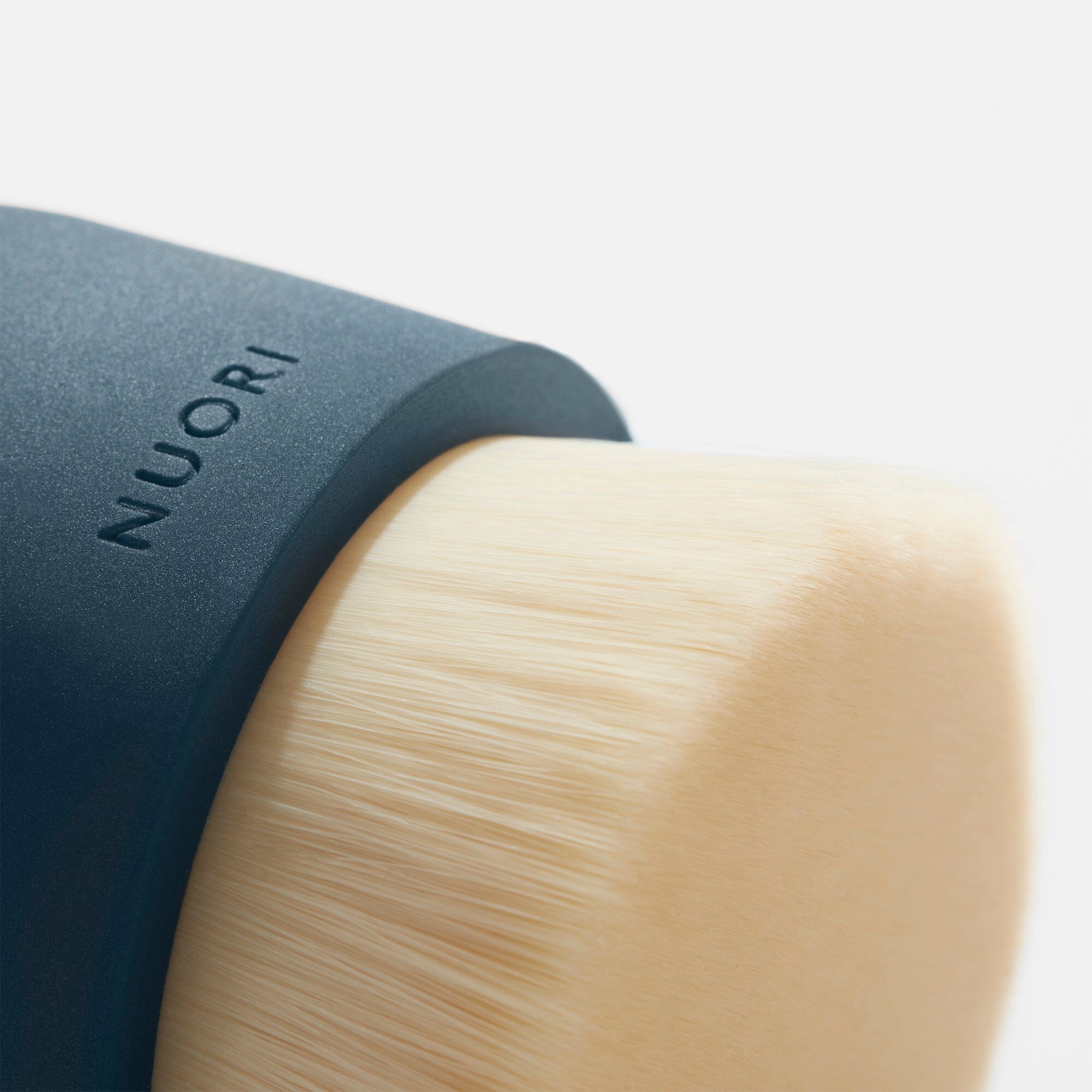 CARESSING FACIAL BRUSH Accessories NUORI 